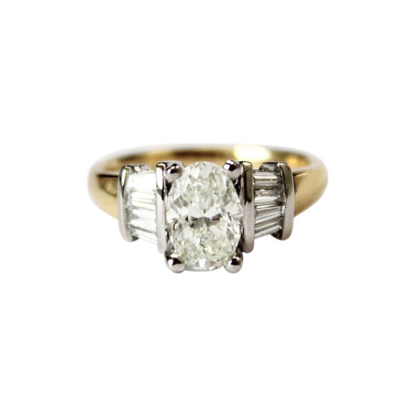 Ladies Engagement Ring