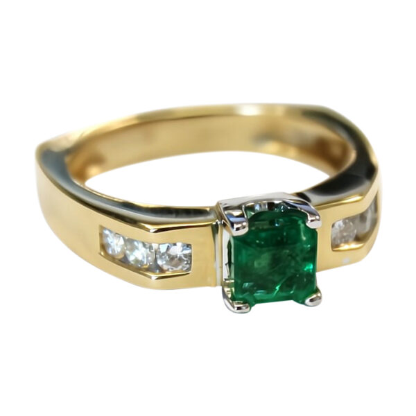 Ladies Emerald and Diamond ring