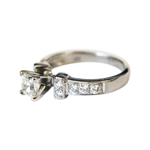 Ladies Engagement Ring - Image 2