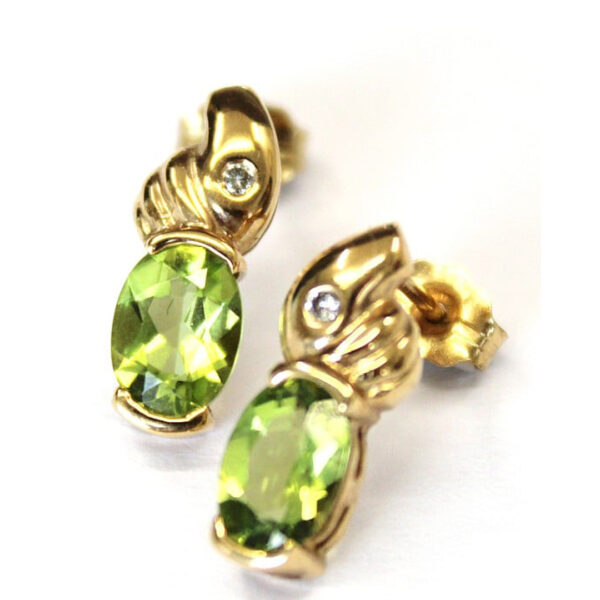 Ladies Peridot and Diamond and Earrings