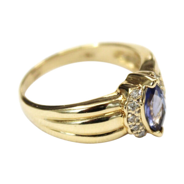 Ladies Tanzanite and Diamond ring - Image 2