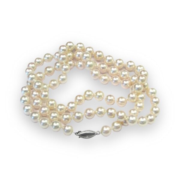 Ladies Akoya Pearls