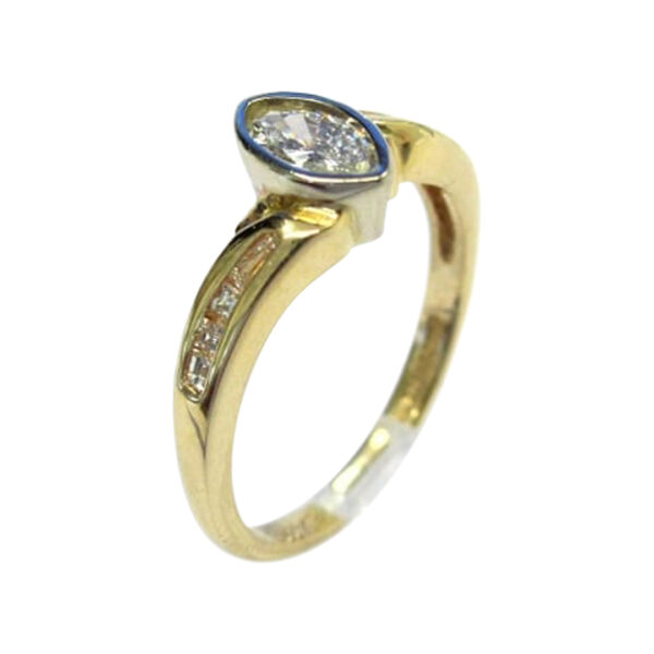 Ladies Engagement Ring - Image 2