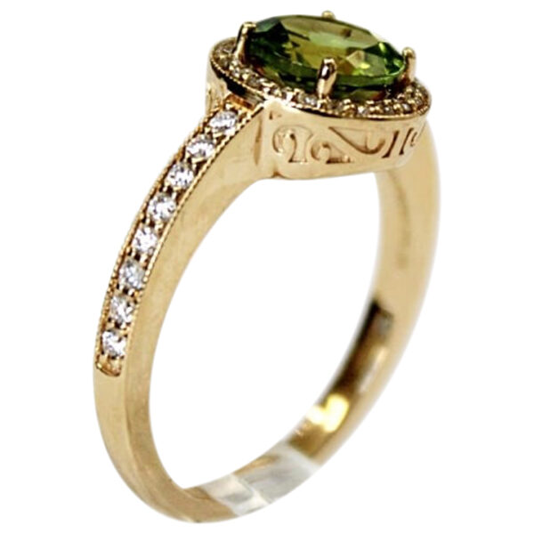 Ladies Peridot and Diamond Ring - Image 3