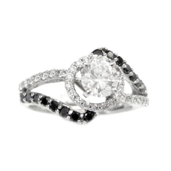 Ladies Engagement Ring - Image 2