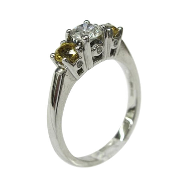 Ladies Engagement Ring - Image 2