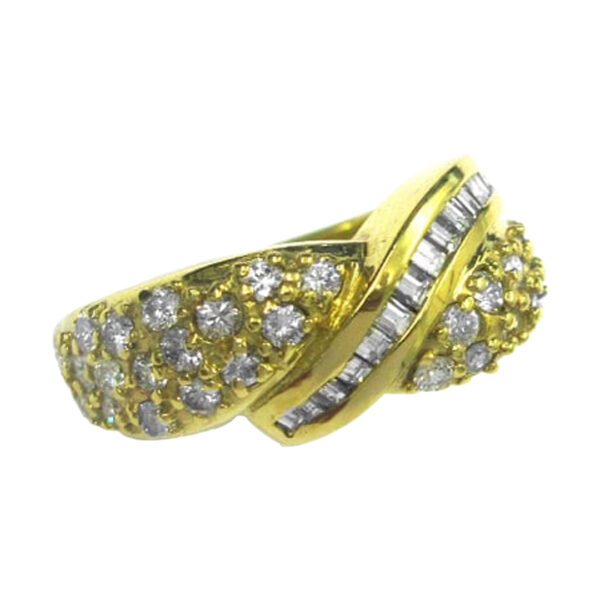 Ladies Diamond Ring - Image 2