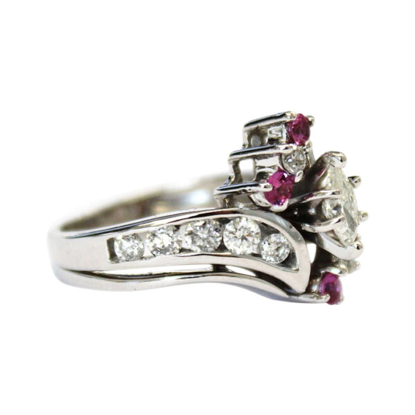 Ladies Engagement Ring - Image 3