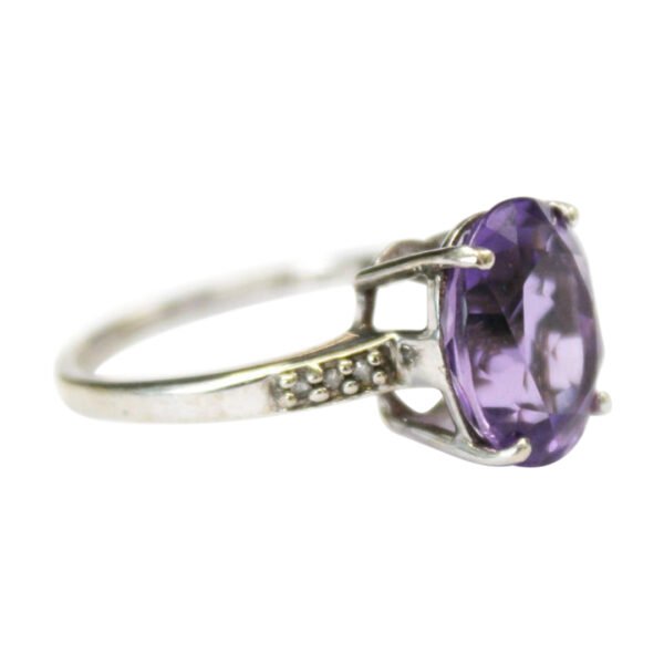 Ladies Amethyst and Diamond Ring - Image 2