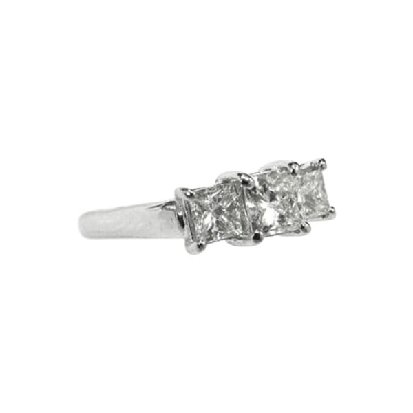 Ladies Engagement Ring - Image 2