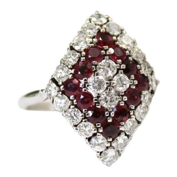 Ladies Ruby and Diamond Ring - Image 2