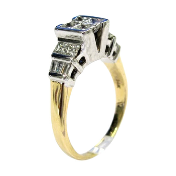 Ladies Diamond Ring - Image 2