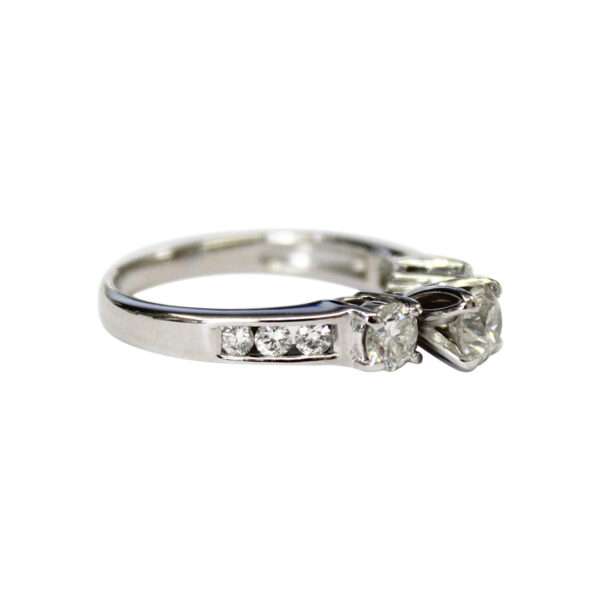 Ladies Engagement Ring - Image 3