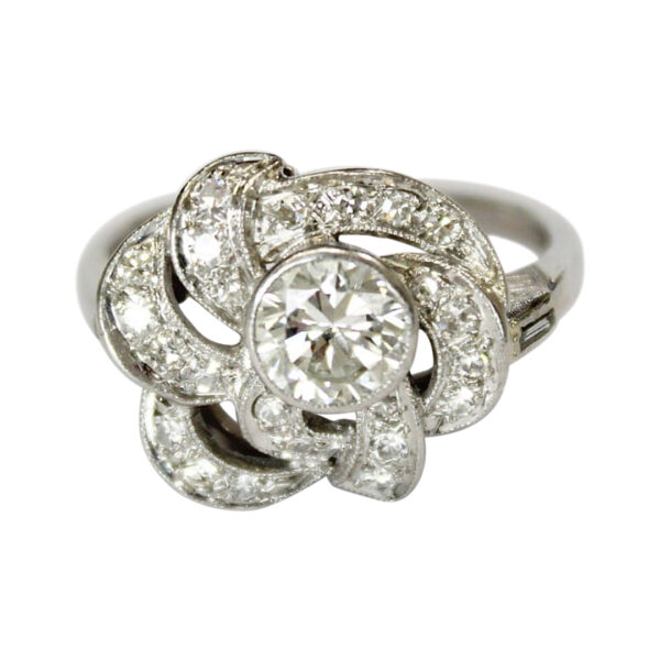 Ladies Diamond Ring - Image 2