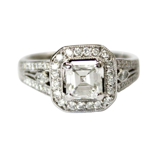 Ladies Engagement Ring