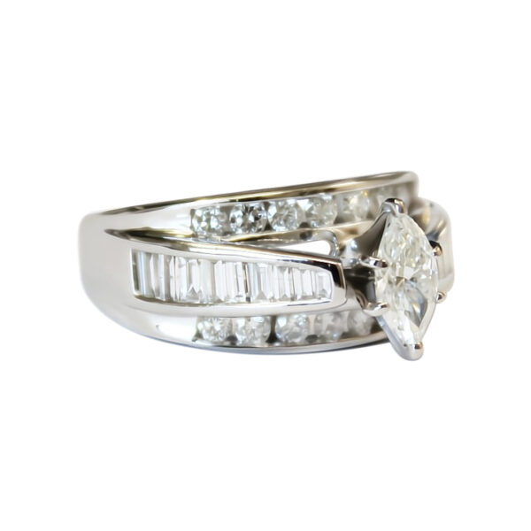 Ladies Engagement Ring - Image 2