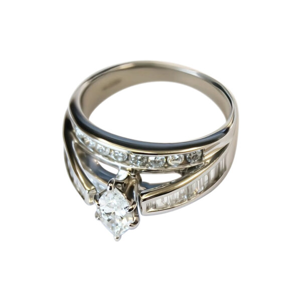 Ladies Engagement Ring - Image 3