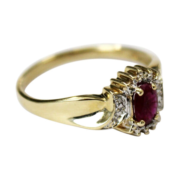 Ladies Ruby and Diamond Ring - Image 2