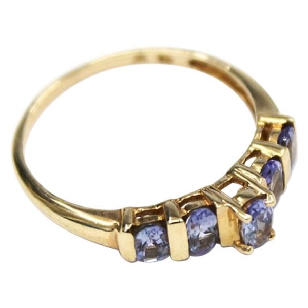 Ladies Tanzanite Ring