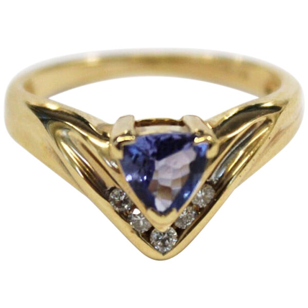 Ladies Tanzanite and Diamond Ring