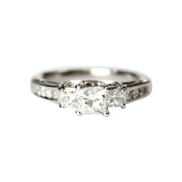 Ladies Engagement Ring