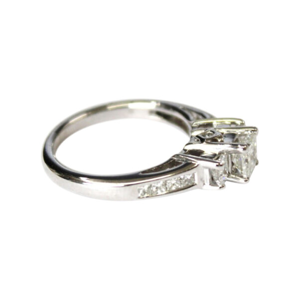 Ladies Engagement Ring - Image 3