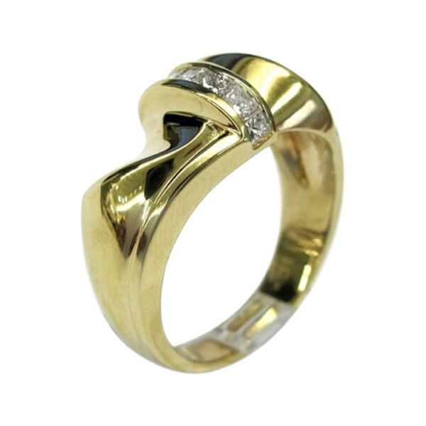 Ladies Diamond Ring - Image 2