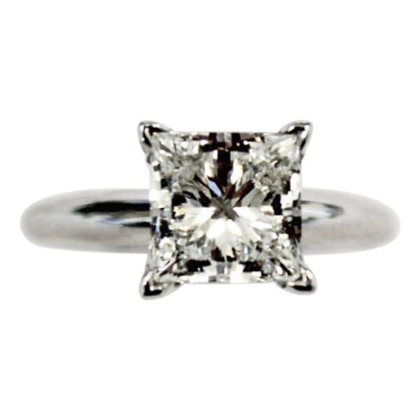 Ladies Engagement Ring