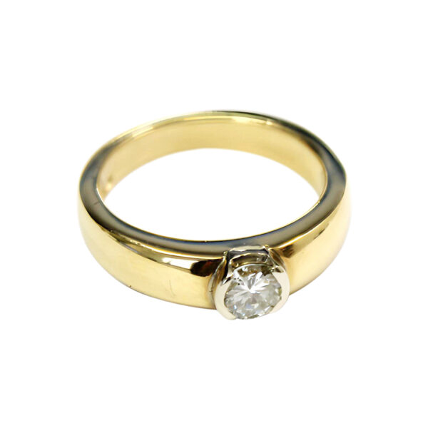 Ladies Engagement Ring - Image 2