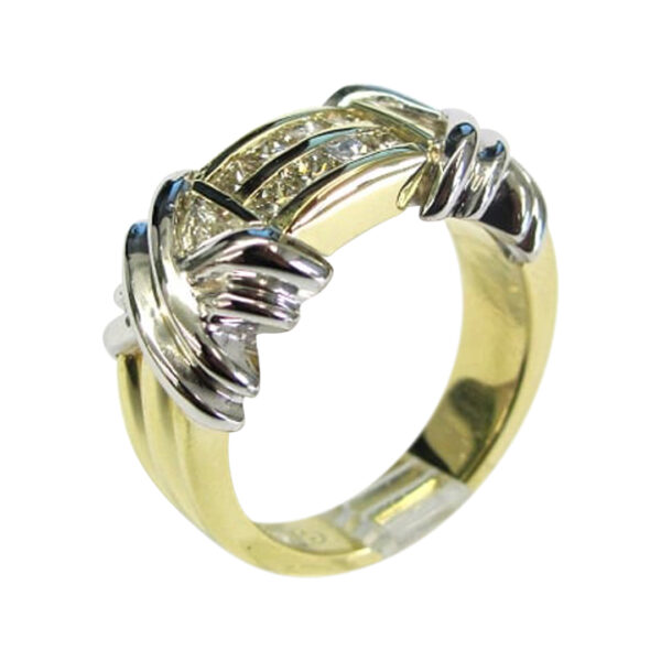 Ladies Diamond Ring - Image 2