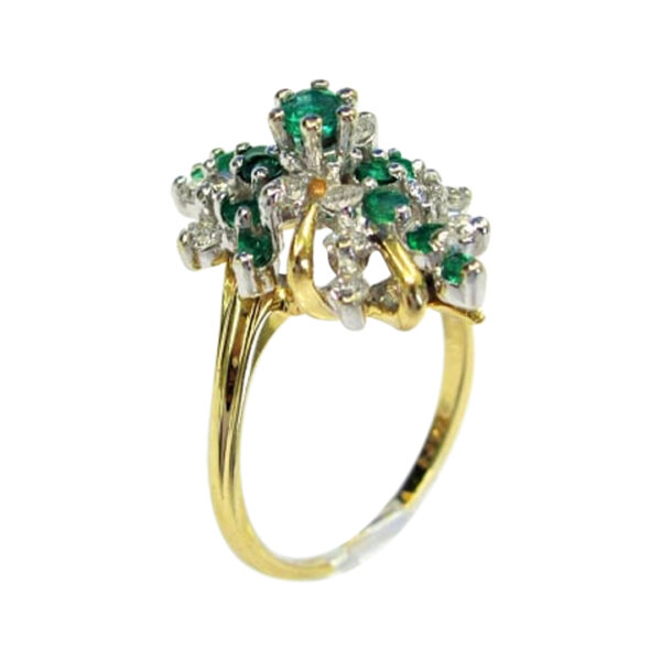 Ladies Emerald and Diamond Ring - Image 2