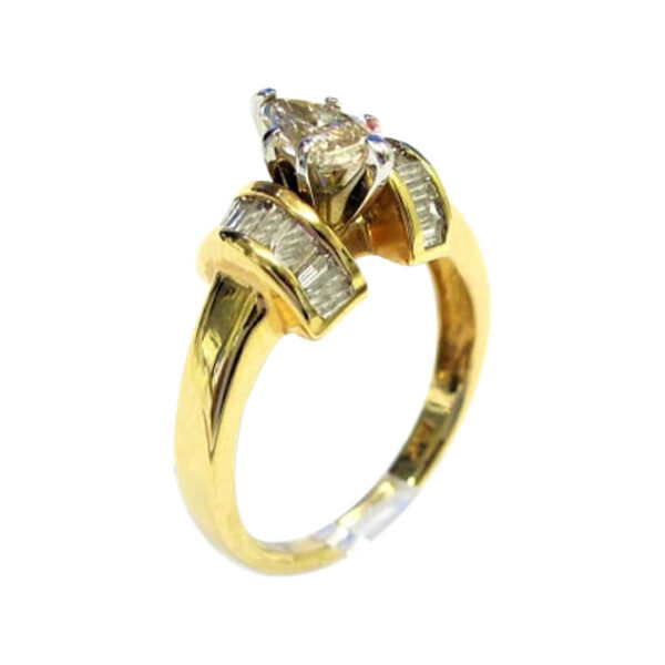 Ladies Engagement Ring - Image 2