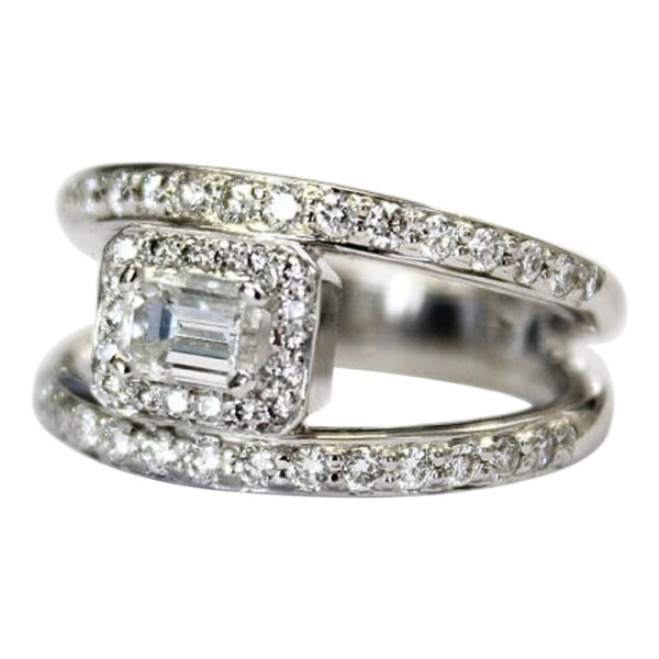 Ladies Engagement Ring