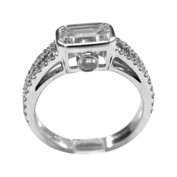 Ladies Engagement Ring - Image 2