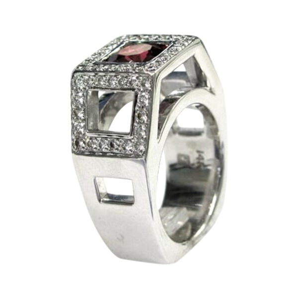 Ladies Diamond and Garnet Ring - Image 2