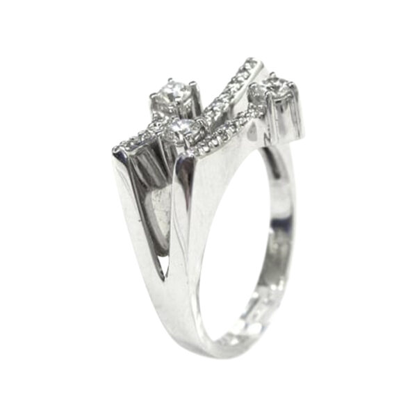 Ladies Diamond Ring