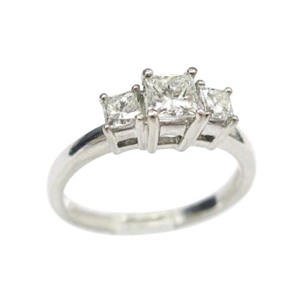 Ladies Engagement Ring - Image 2