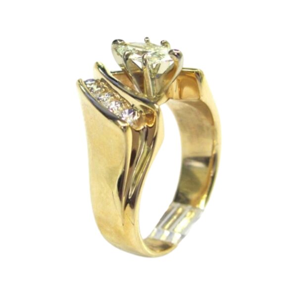 Ladies Estate Ring - Image 2