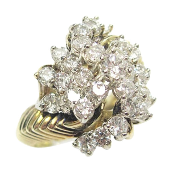 Ladies Diamond Ring - Image 3