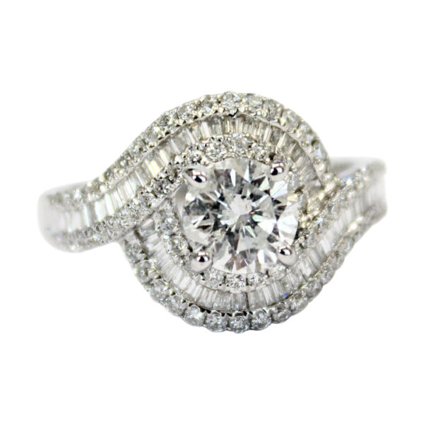 Ladies Diamond Ring - Image 3