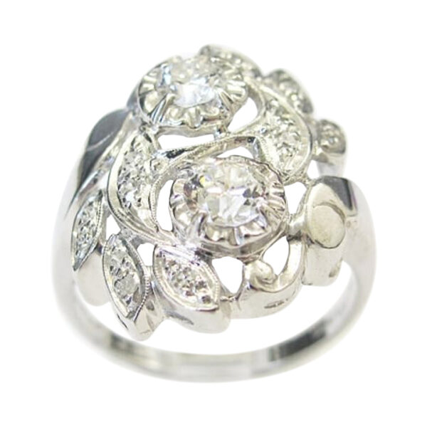 Ladies Diamond Ring - Image 2