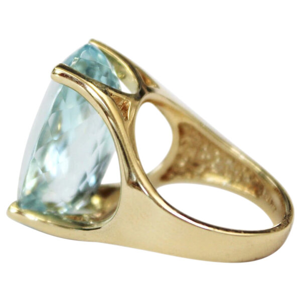 Ladies Blue Topaz Ring - Image 2