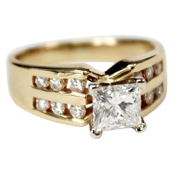 Ladies Engagement Ring