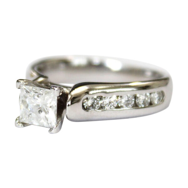 Ladies Engagement Ring - Image 2