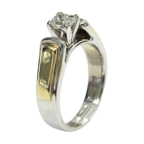 Ladies Diamond Ring