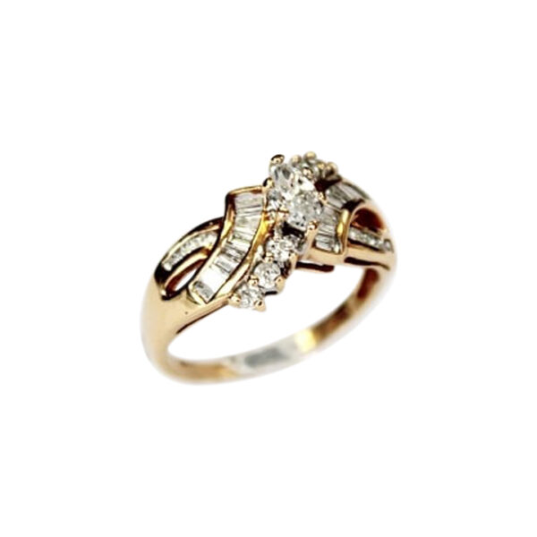 Ladies Engagement Ring