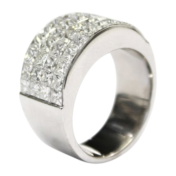 Ladies Diamond Ring