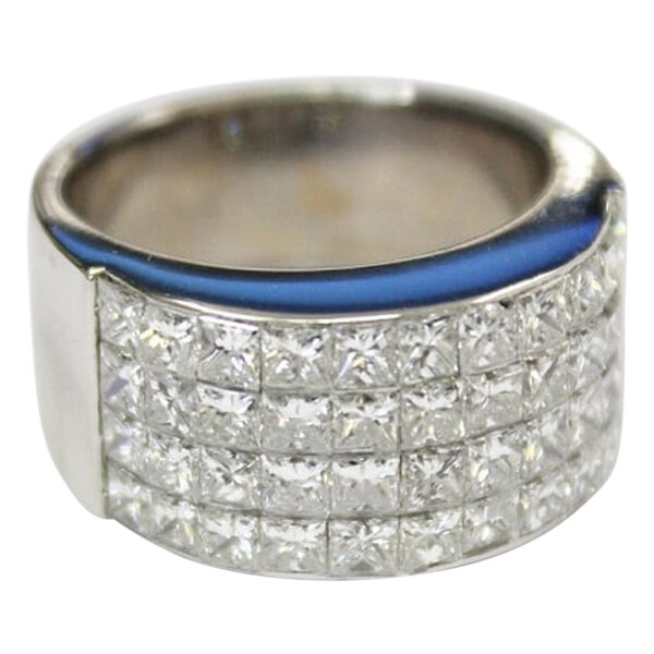 Ladies Diamond Ring - Image 2