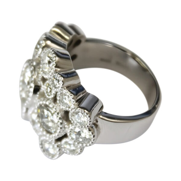 Ladies Diamond Ring - Image 3