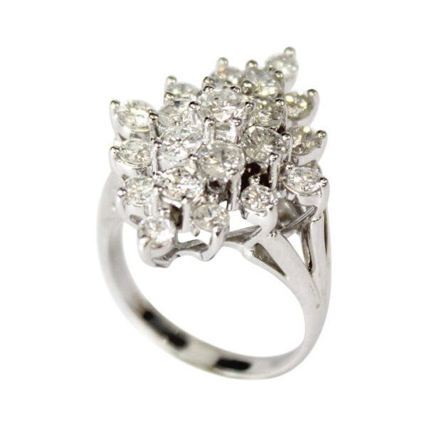 Ladies Diamond Ring